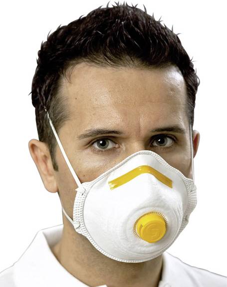 Mann trägt FFP-Maske mit Ventil