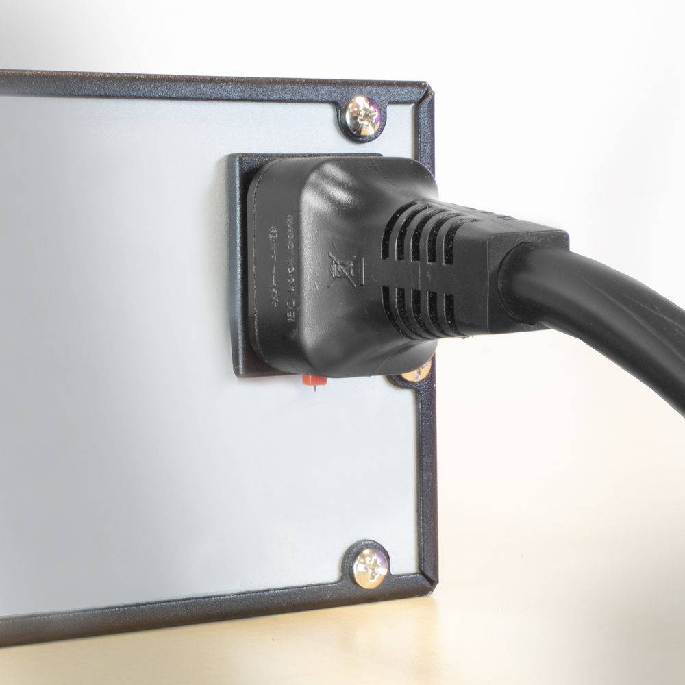 ACT AK5061 Netzkabel UK-Stecker | C19 IEC Lock | Schwarz | 2 Meter-3
