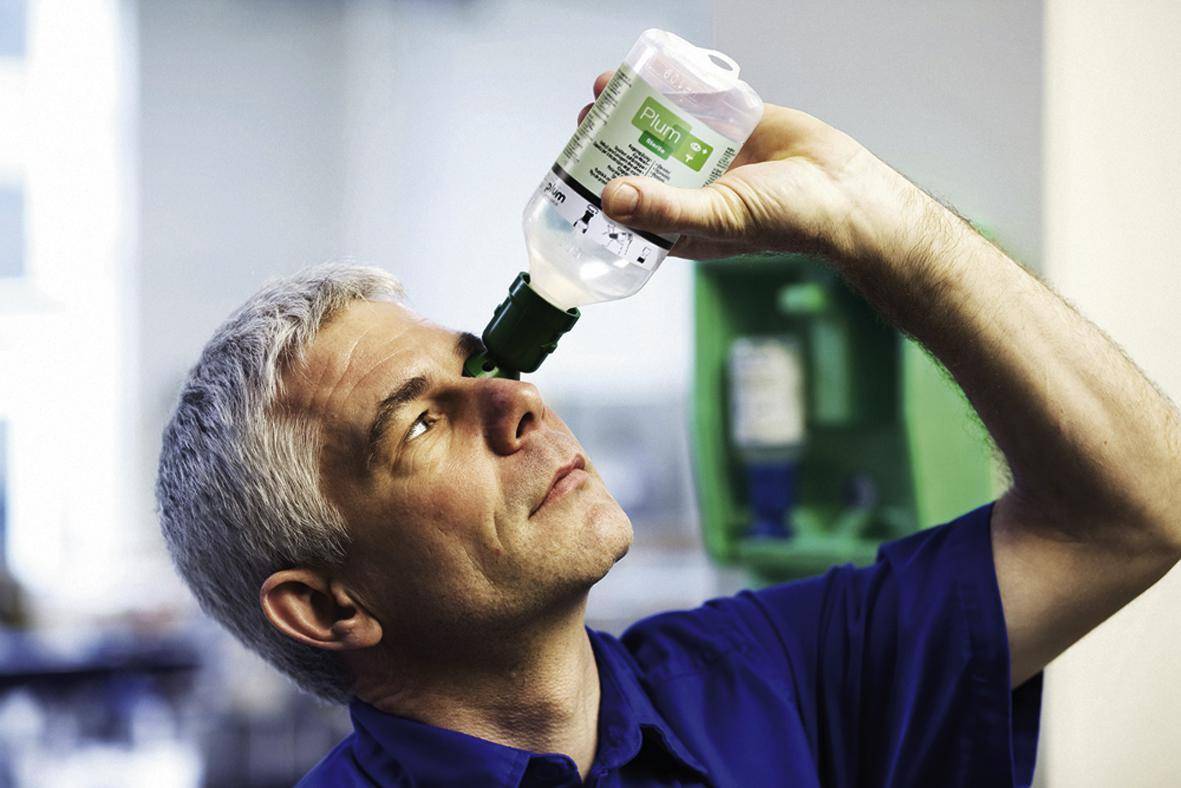 Augenspülstation 0,5l Haltbarkeit 3 Jahre (ungeöffnete Flasche) PLUM-2