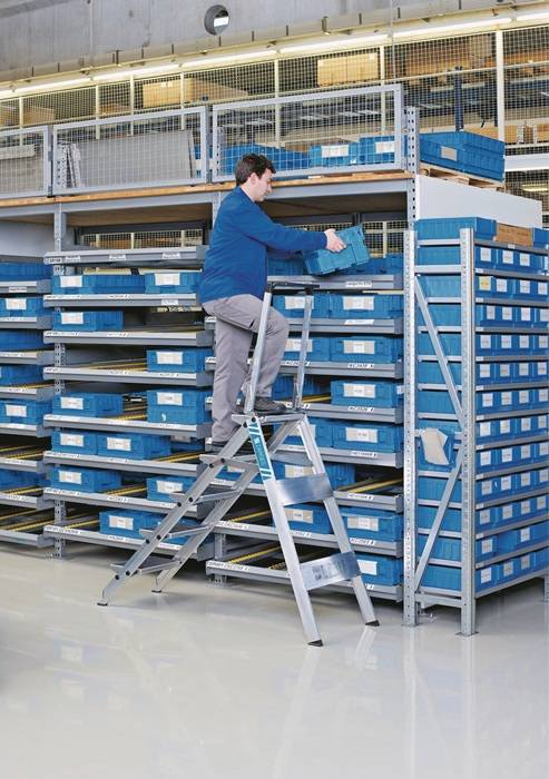 Sicherheitstreppe 5 Stufen Alu.m.Anti-Rutschbelag u.Sicherheitsbügel ZARGES-1