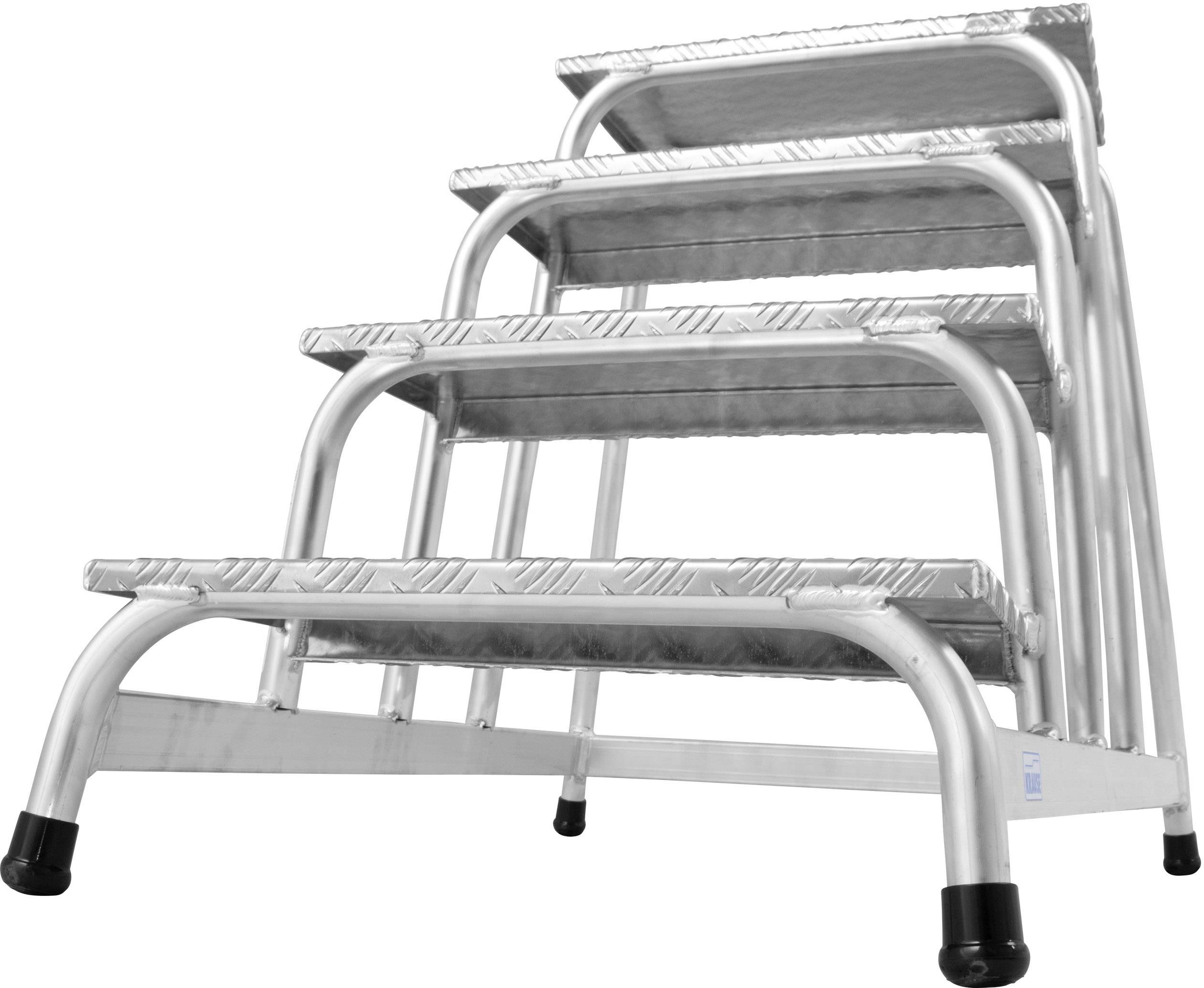 Eine vierstufige Aluminiumplattform, ideal für den sicheren Zugang zu erhöhten Bereichen, mit rutschfesten Stufen und stabiler Konstruktion.