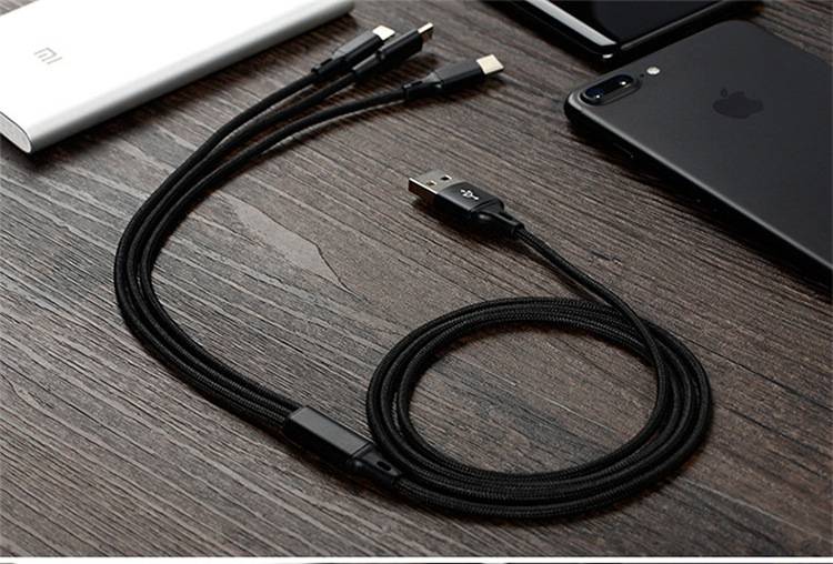 3in1 USB Ladekabel Micro, Lightning, USB-C, USB-A – 100 cm, Schwarz-1