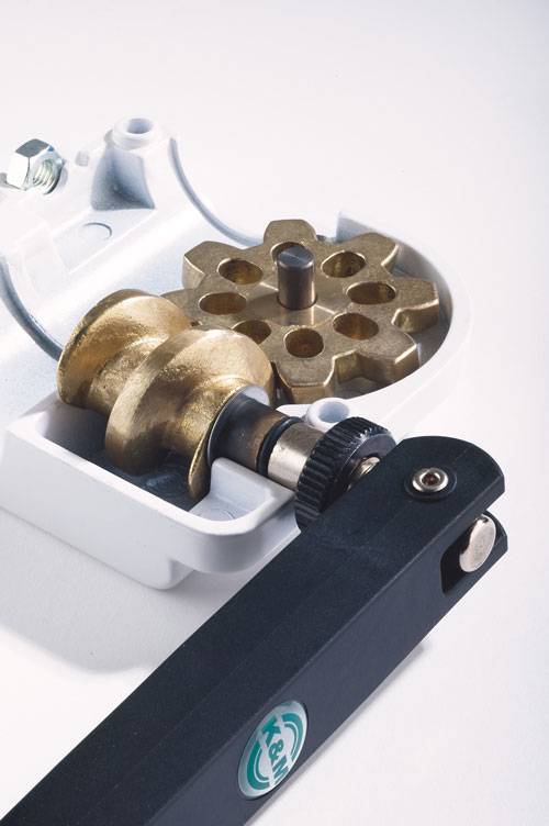 KOENIG & MEYER Boxenstativ mit Kurbelgetriebe und Drucktaste (höhenverstellbar 1.385 - 2.180mm | max. 50kg) - in schwarz-1