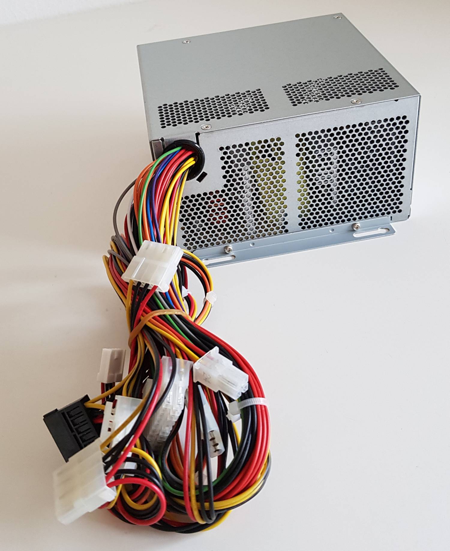 FSP PC Netzteil 350 Watt FSP350-70PFL (SK)-1