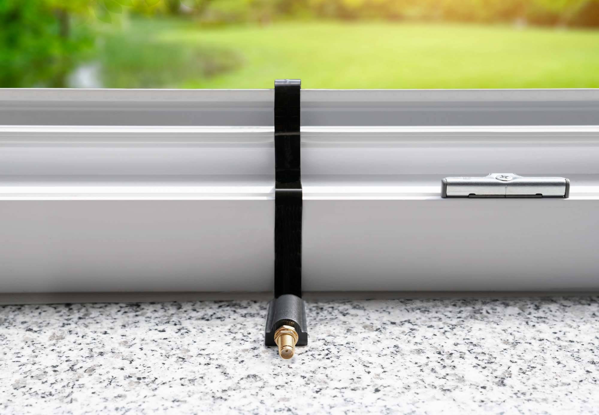 kabelmeister® Koaxial HF Fensterdurchführung, SMA Buchse an SMA Buchse, schwarz, 0,2m-3