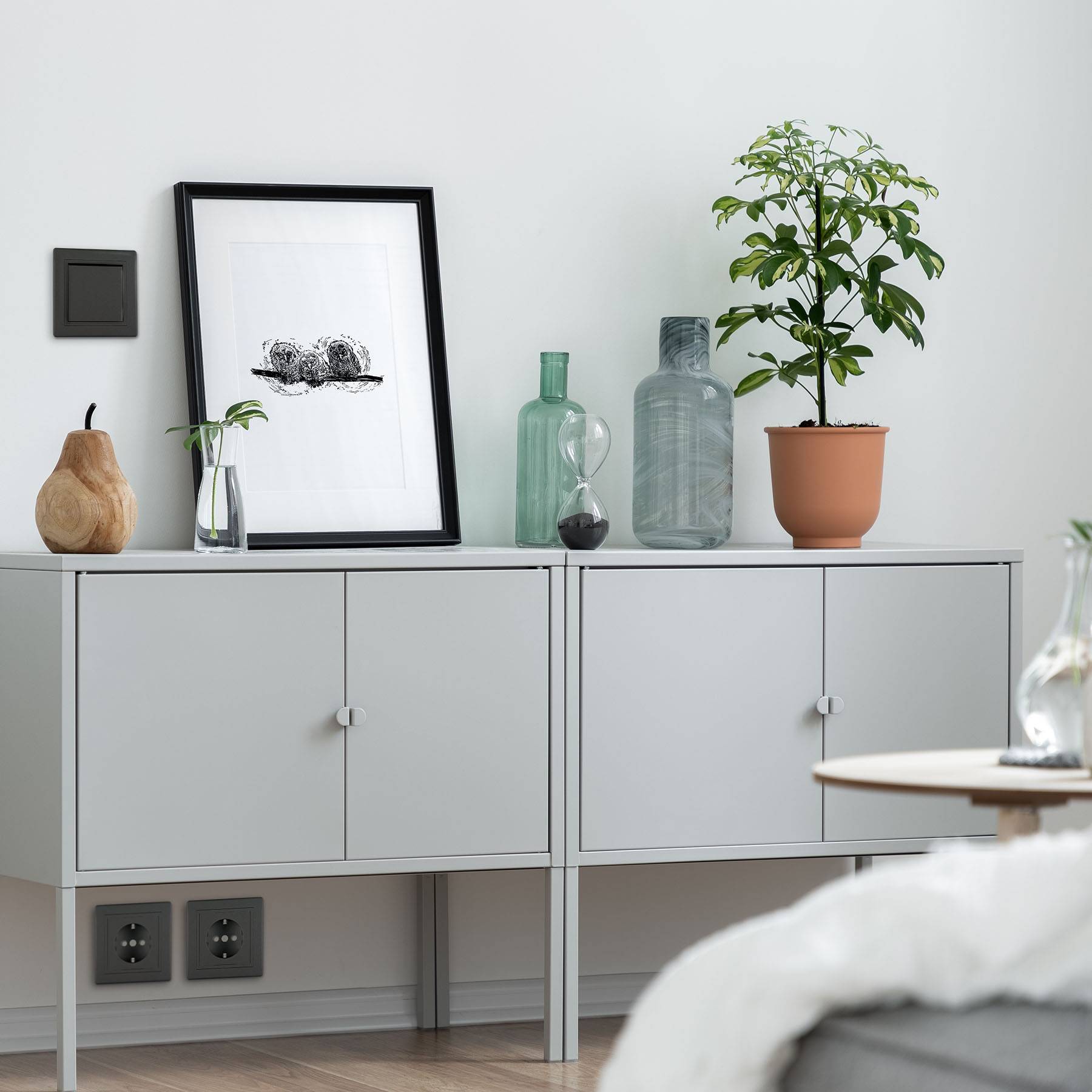 ALING-CONEL Unterputz-Steckdose mit Schutzkontakt 16AX/250V~ inkl.Rahmen Schwarz Soft Touch-2