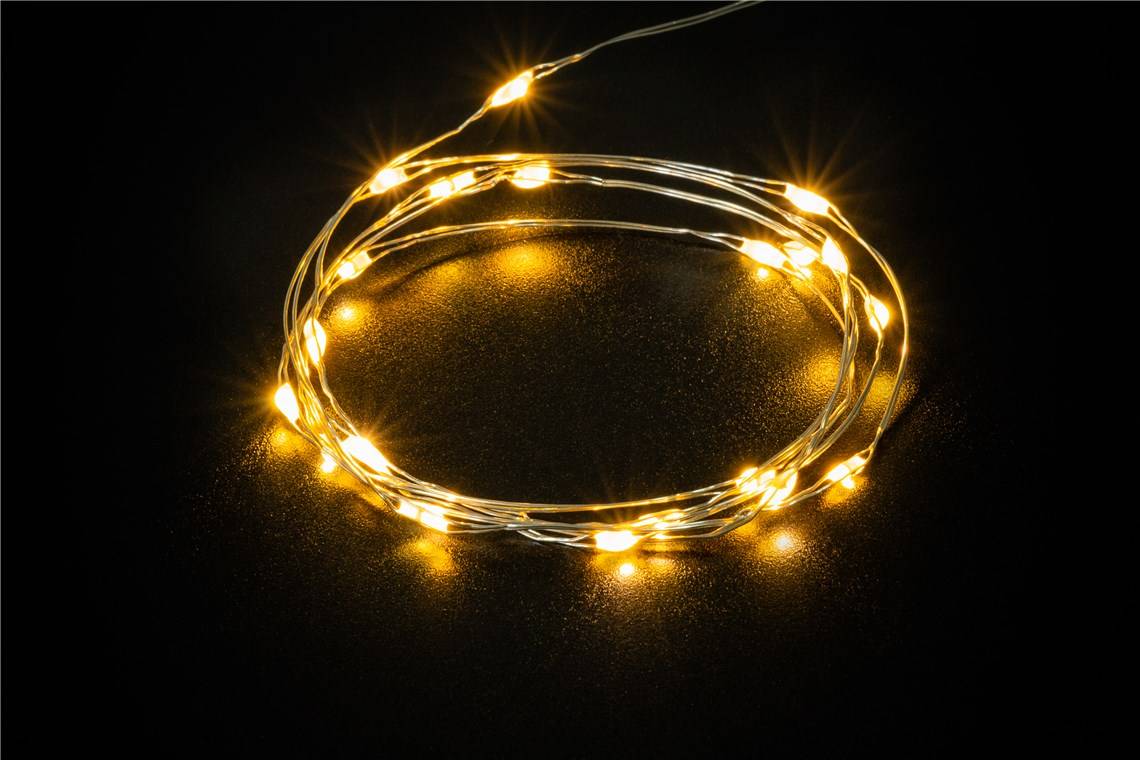 Goobay 2x 20er LED-Silberdraht-Lichterkette, inkl. Timer Stimmungsvolle Leuchtdekoration für den Innenbereich-1