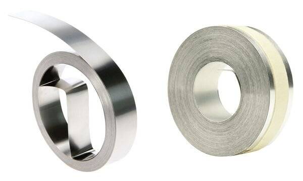 Dymo Rhino M1011 Aluminium-Band 12 mm, 3,65 m lang; selbstklebend 1 Stück