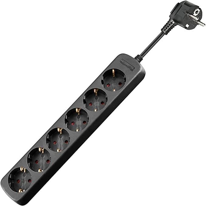 Goobay 96049 Steckdosenleiste mit 45° Steckplätzen, 3500 W, 6er Mehrfachsteckdose 6 fach Steckdose, 1.5 m Kabel, Schwarz