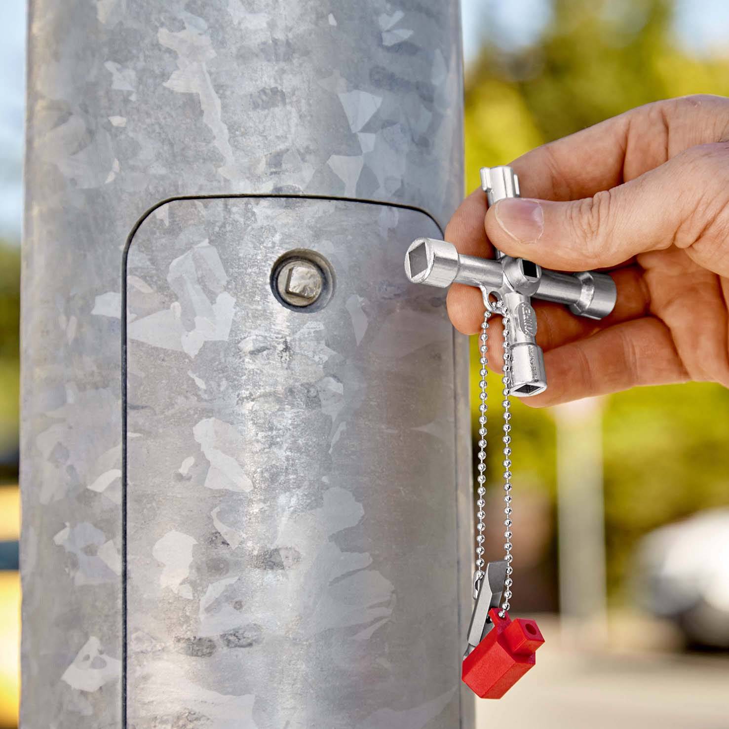 KNIPEX 00 11 03 Schaltschrankschlüssel für gängige Schränke und Absperrsysteme 76 mm-3