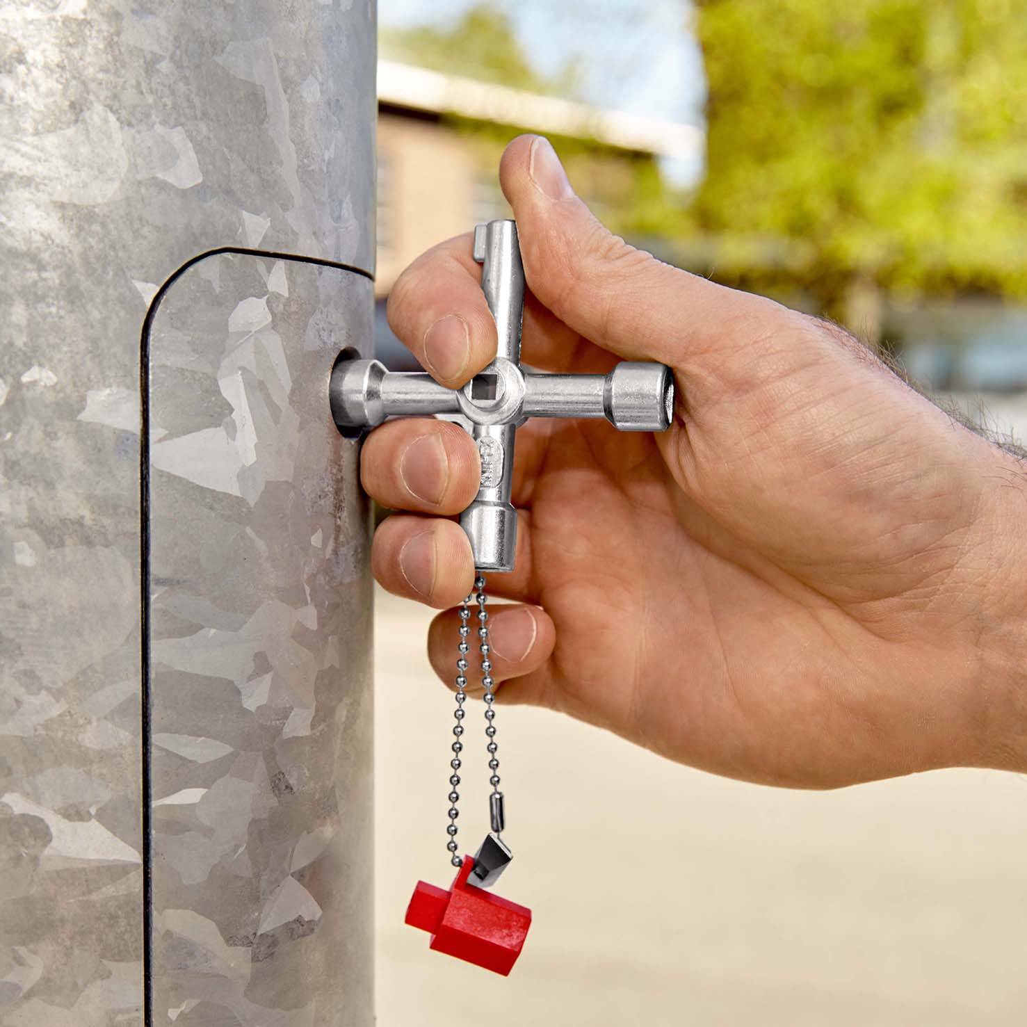 KNIPEX 00 11 03 Schaltschrankschlüssel für gängige Schränke und Absperrsysteme 76 mm-4