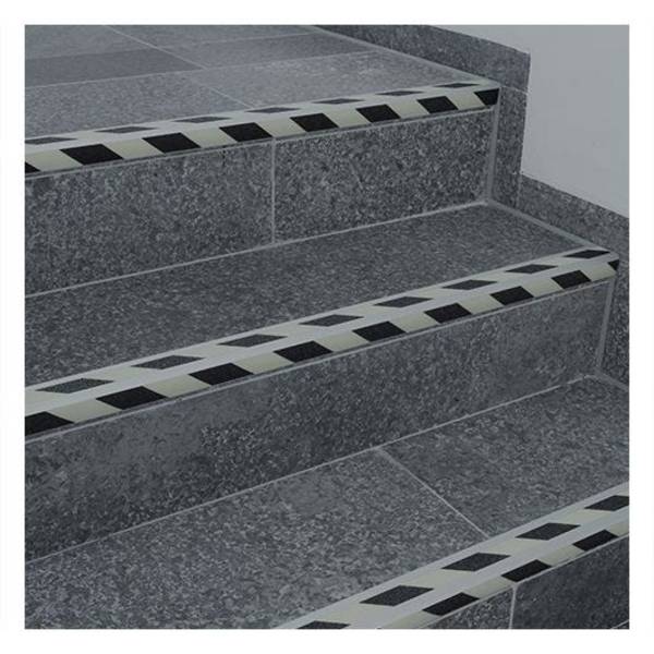 Antirutsch-Treppenkantenprofil R10, selbstklebend, nachleuchtend/schwarz, 53x31x610 mm, 2 Streifen