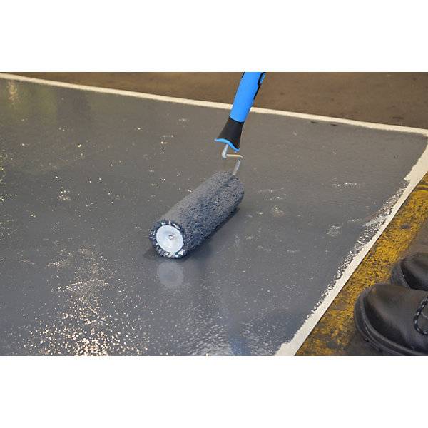 Bodenmarkierungsfarbe Industry Floor Paint® Inhalt 5 l weiß. Ampere Deutschland GmbH 68637849-2