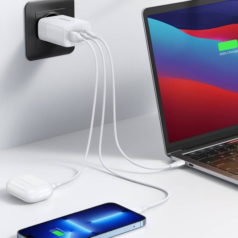 UGREEN - 65W Fast Wall Charger USB-A & 2 x USB-C White-3
