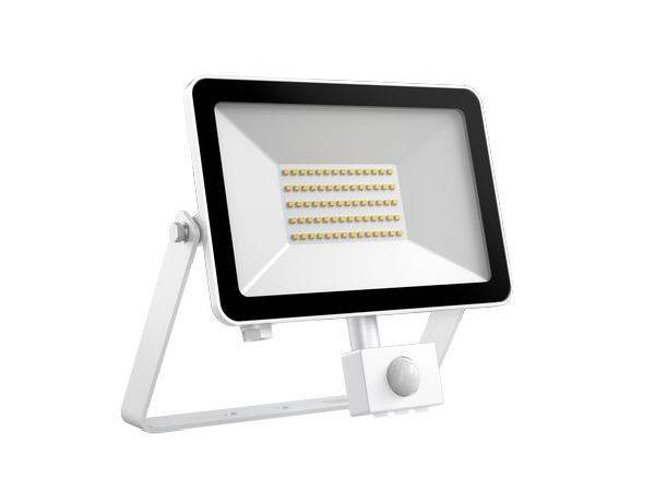 Ein rechteckiger, weißer LED-Flutlichtstrahler mit einstellbarem Standfuß und Bewegungsmelder.