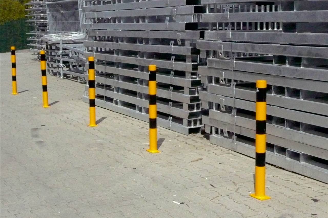 Schake 460PBG Absperrpfosten Stahlrohr Ø 60 x 2,5 mm gelb / schwarz ortsfest, für Dübelbefestigungmit Bodenplatte 10-3
