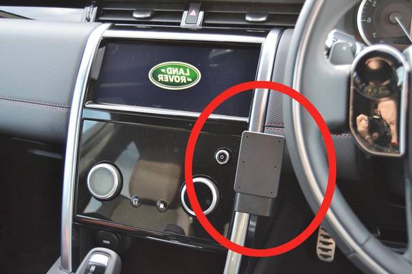 Brodit ProClip Land Rover Discovery Bj. 20-21 - Kunststoff - Schwarz