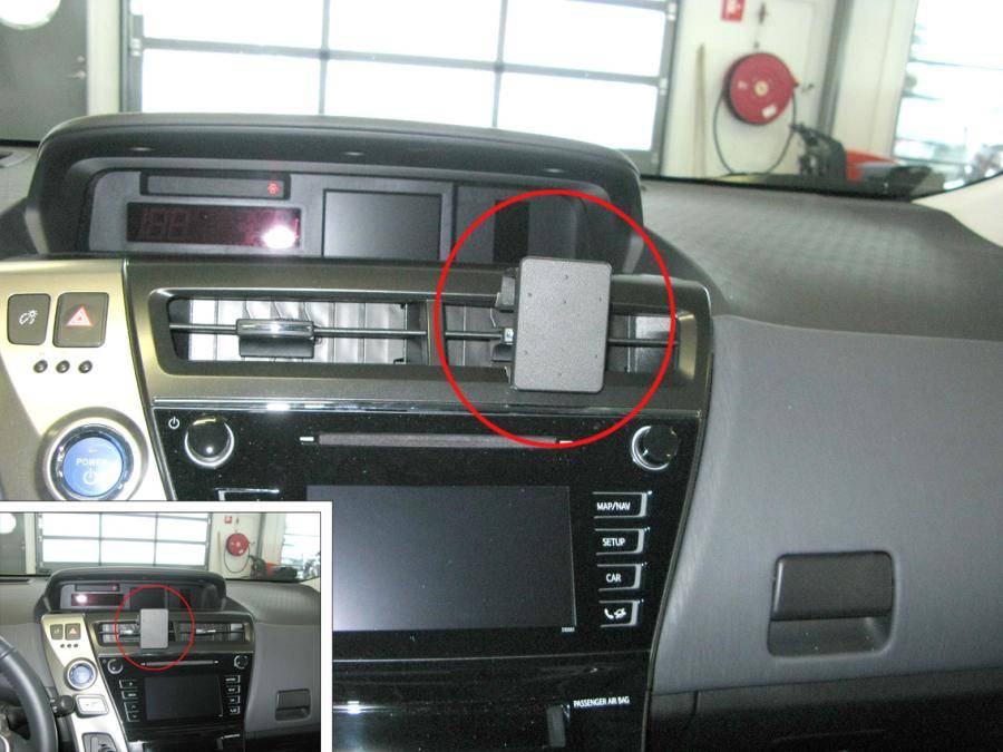 ProClip Fahrzeughalter 855084 - Mittelbefestigung - Toyota Prius v 15-19, Toyota Prius + 15-20-0