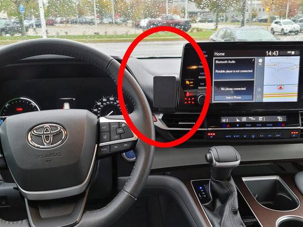 Brodit ProClip Toyota Sienna Bj. 21-22 USA - Schwarz