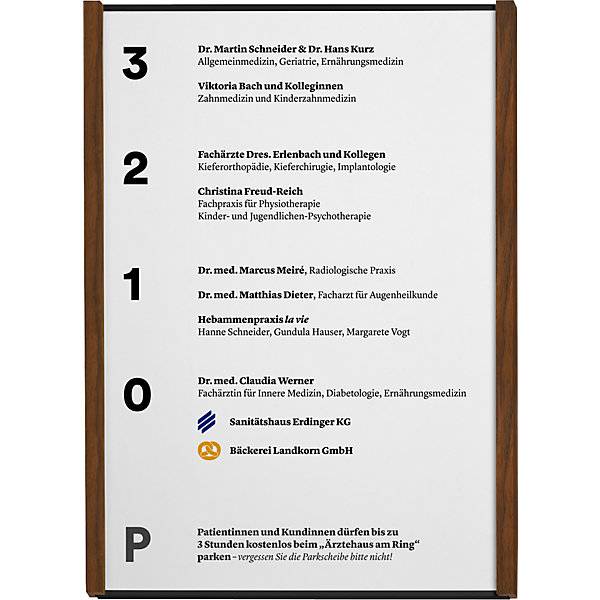 Wegweiser Alu-Holz-Serie Black DIN A4 hoch HxB 2995 x 2185 mm Nussbaum. Moedel GmbH | Schilderfabrikation