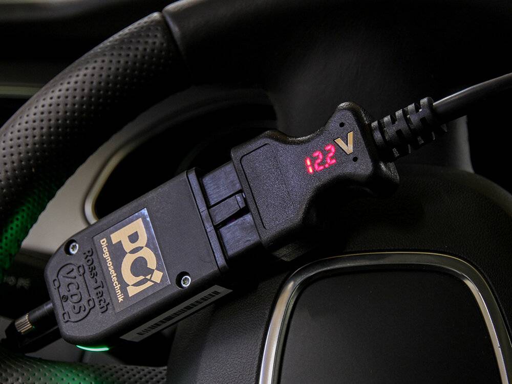VCDS OBD2-Verlängerung mit digitaler Volt-Anzeige 10 m-1