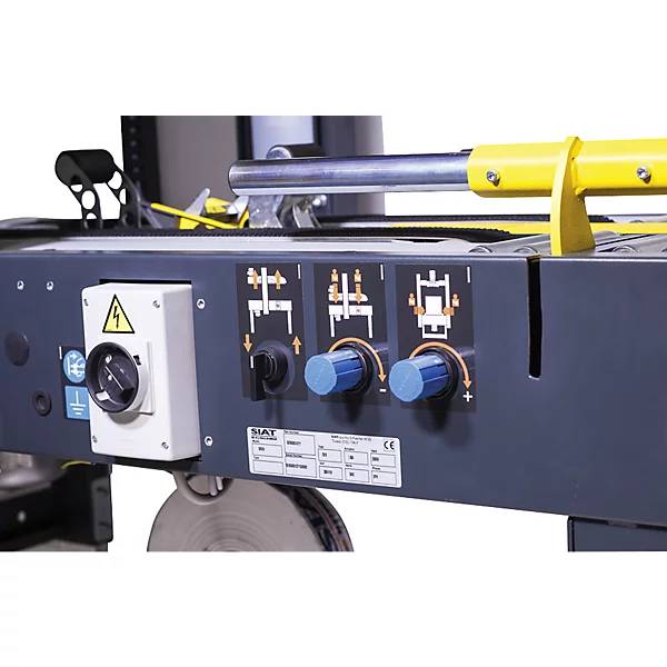 Kartonverschließmaschine Smart für Rollen-Ø 410 mm LxBxH 1240 x 740 x 1275 - 2025. SIAT S.p.A. 77295449-1