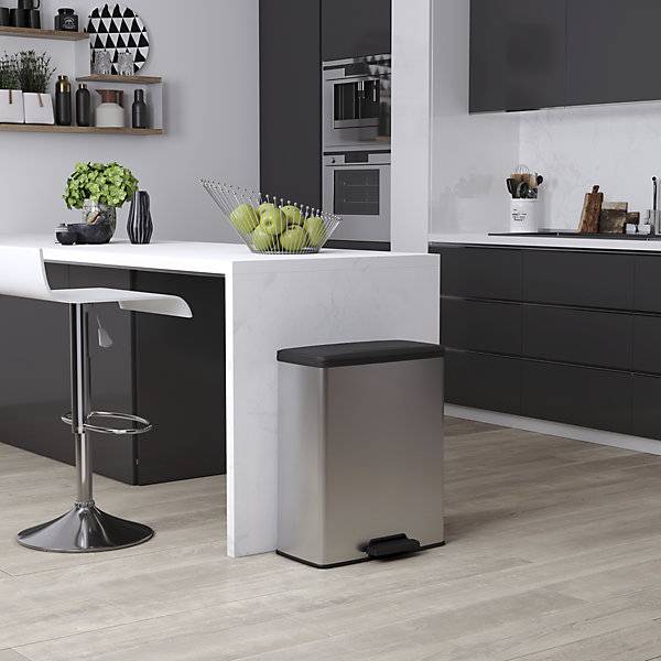 Tretmülleimer Slim Volumen 65 l HxBxT 622 x 300 x 496 mm silber. Vepa Bins Groothandel B.V. 77288049-4