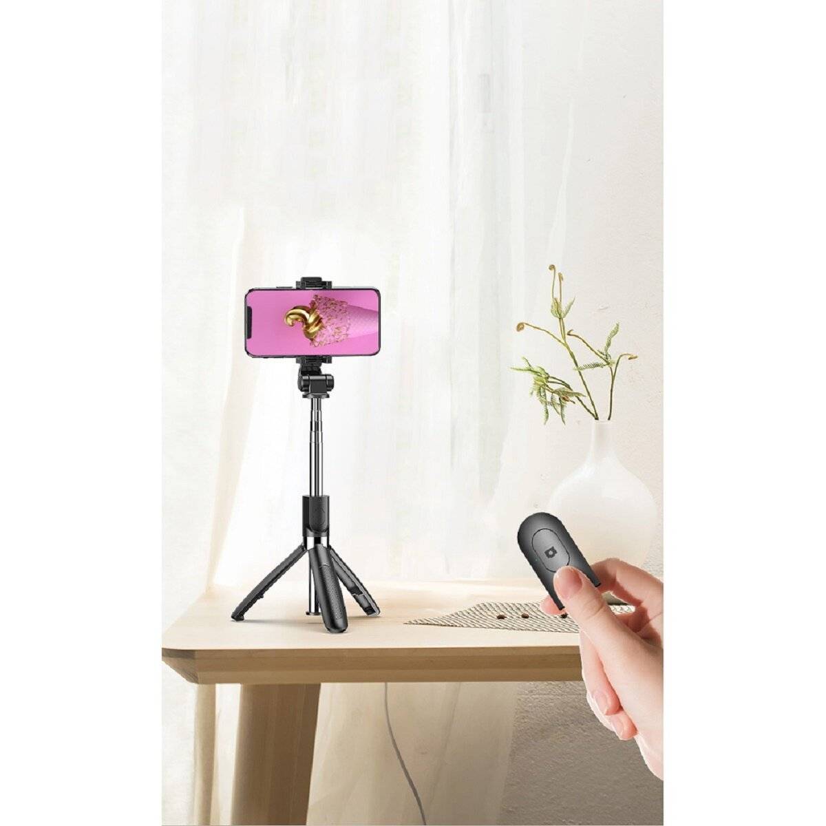XO SS08 Selfie-Stick Handyhalterung und Bluetooth-Stativ 68cm Schwarz-2