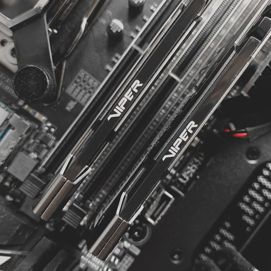 Extreme Performance Viper Steel - DDR4-3