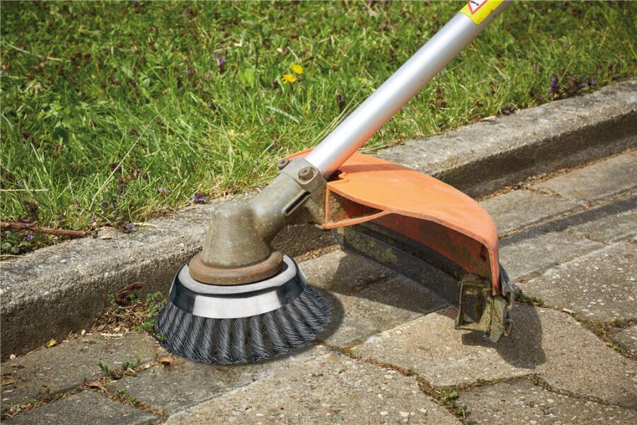 Wildkrautbürste für Freischneider / Motorsense 476.2M1.01 Ausführung gezopft, Stahldraht hochfest, glatt Ø 180 mm Drahts-1