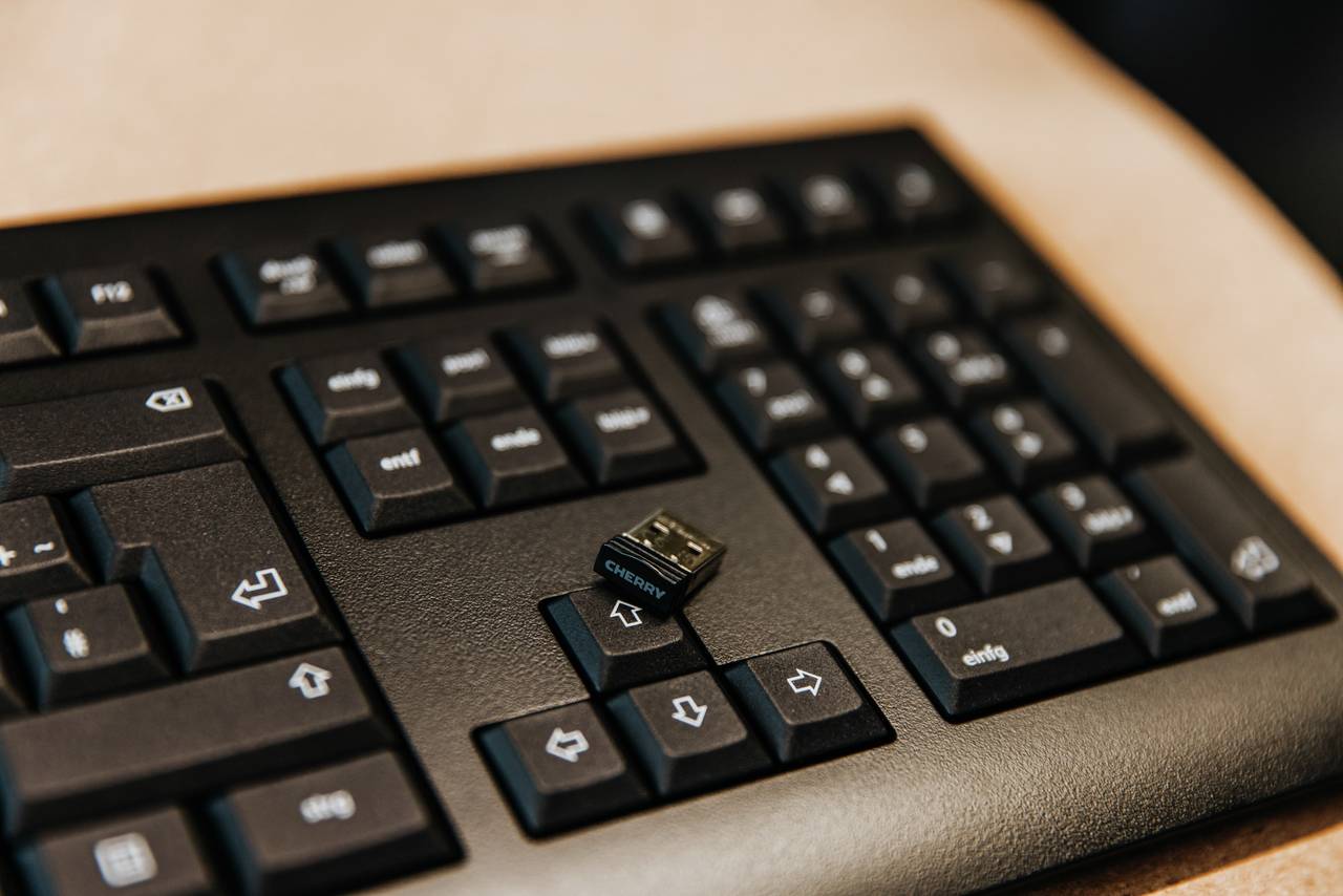 Cherry KW 3000 - Tastatur - kabellos - 2.4 GHz-3