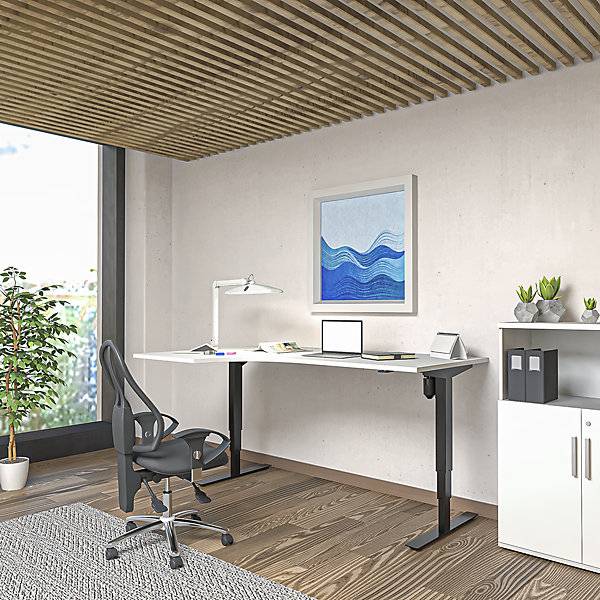 Schreibtisch Atlanta elektrisch höhenverstellbar Ecke BxT 1800 x 1200 mm lichtgrau/schwarz links. TAKKT-1