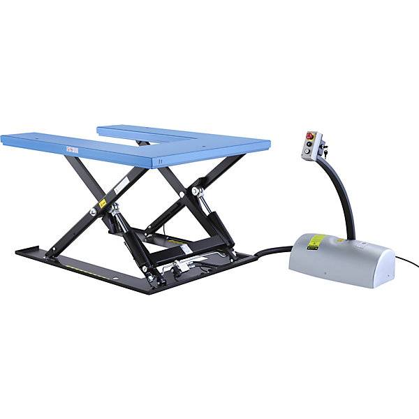 Flachform-Hubtisch U-Plattform Tragfähigkeit 1000 kg Betriebsspannung 400 V. Gesutra GmbH 96879349-4