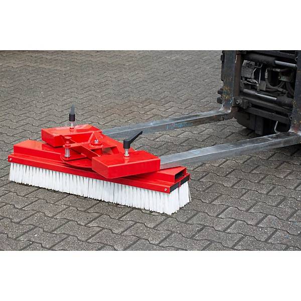 Gabelstapler-Kehrbesen verstellbar Breite 2000 mm. TAKKT Industrial & Packaging GmbH 56961949-3