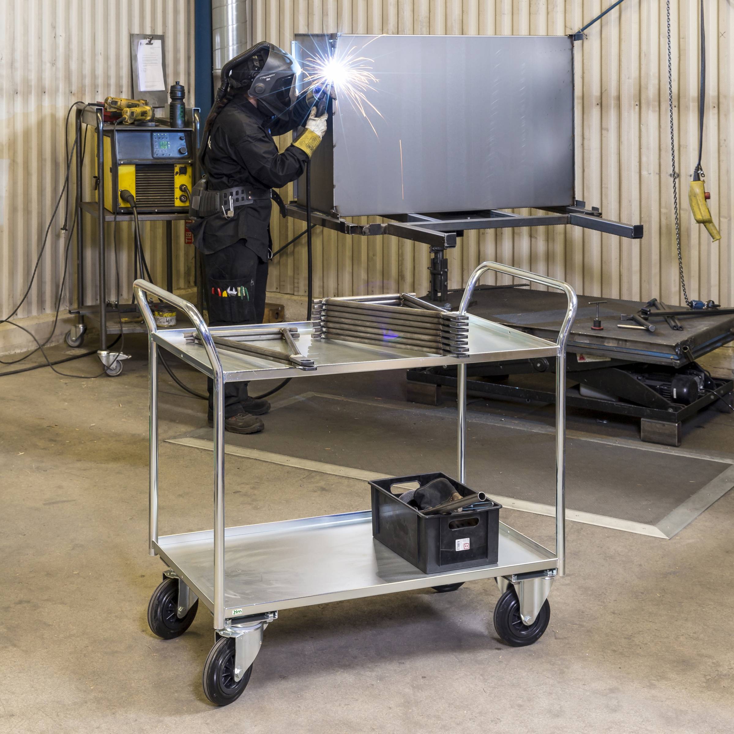 Kongamek Etagenwagen voll verschweisst in blau mit 2 Böden 940x440mm Ladefläche und 24mm Rand mit-1
