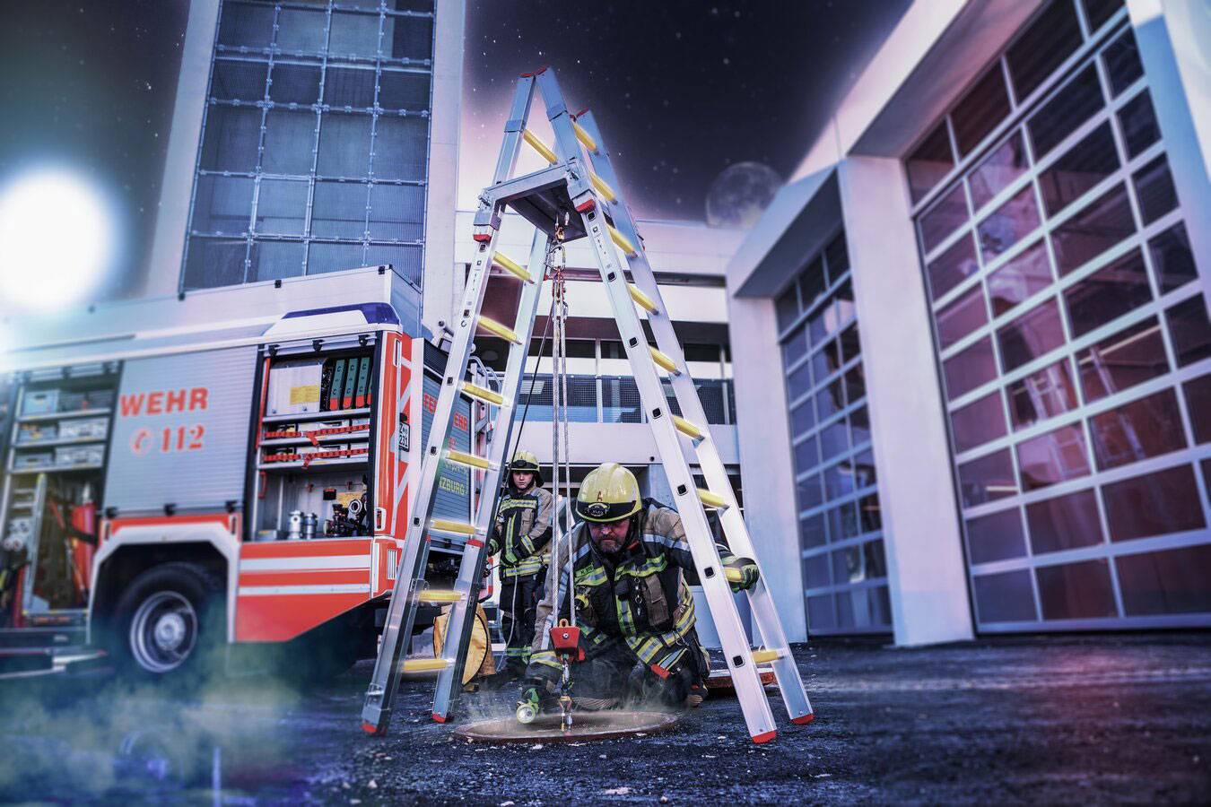 MUNK Rettungstechnik Steckleiter mit Glow-Sprossenbelag nach DIN EN 1147 Unterteil 9 Sprossen-2