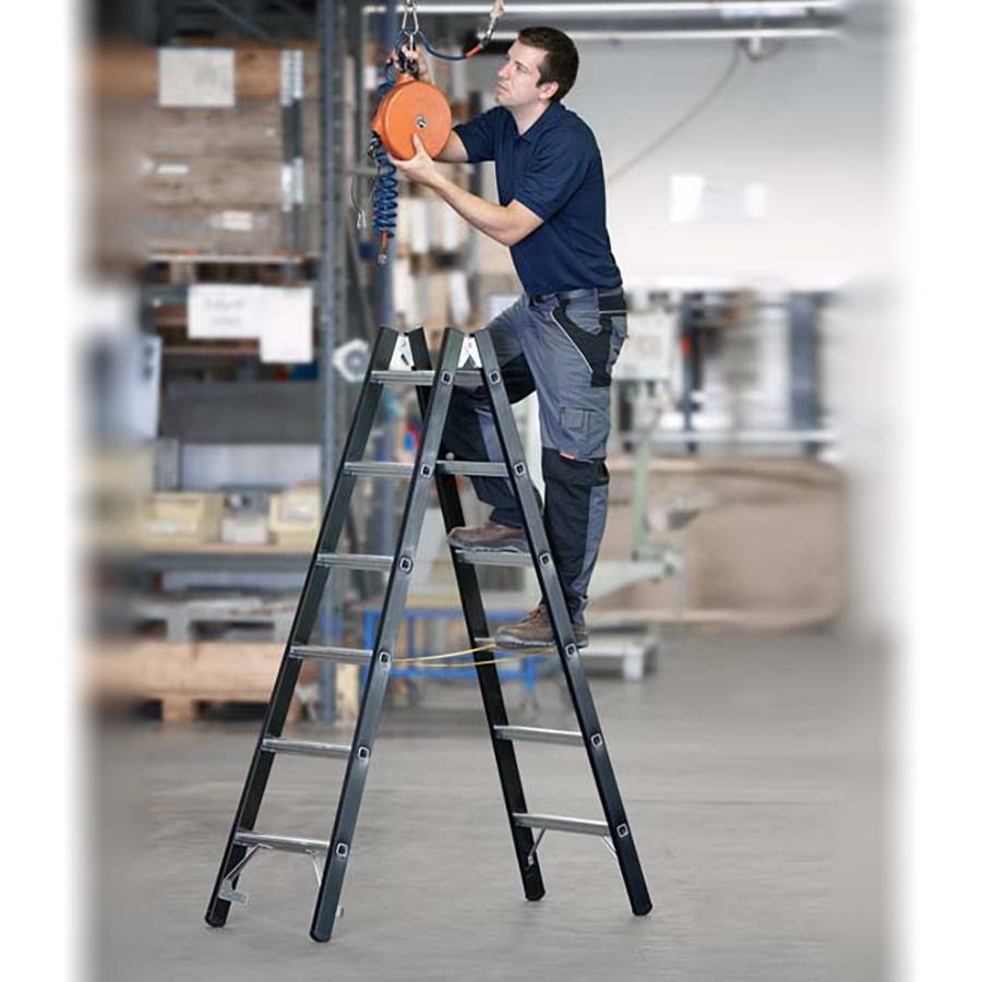 Schwerlast-Stehleiter beidseitig begehbar 2 x 8 Sprossen. Zarges GmbH 11143749-1