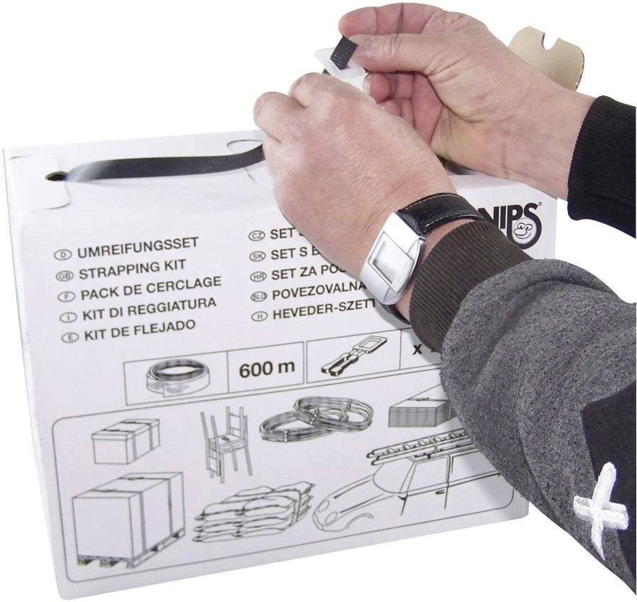 Zwei Hände ziehen ein schwarzes Band aus einem Karton mit der Aufschrift 'Umreifungsset'. Der Karton enthält 600 m Band.