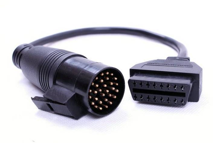 Adapter Iveco Truck 30-Pin auf OBD2 Female-0