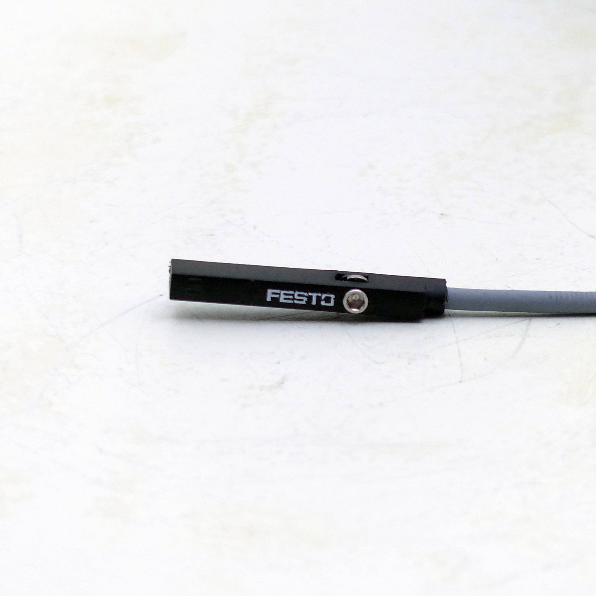 FESTO Näherungsschalter 551364 (SME-10M-DS-24V-E-1.2-L-M8D)-3