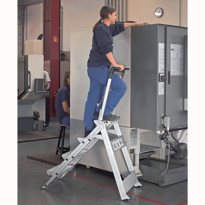 Sicherheitstreppe Plazastep P 5Stufen Arbeits-H.3,1m G.13kg Holm-H.68mm Zarges-1