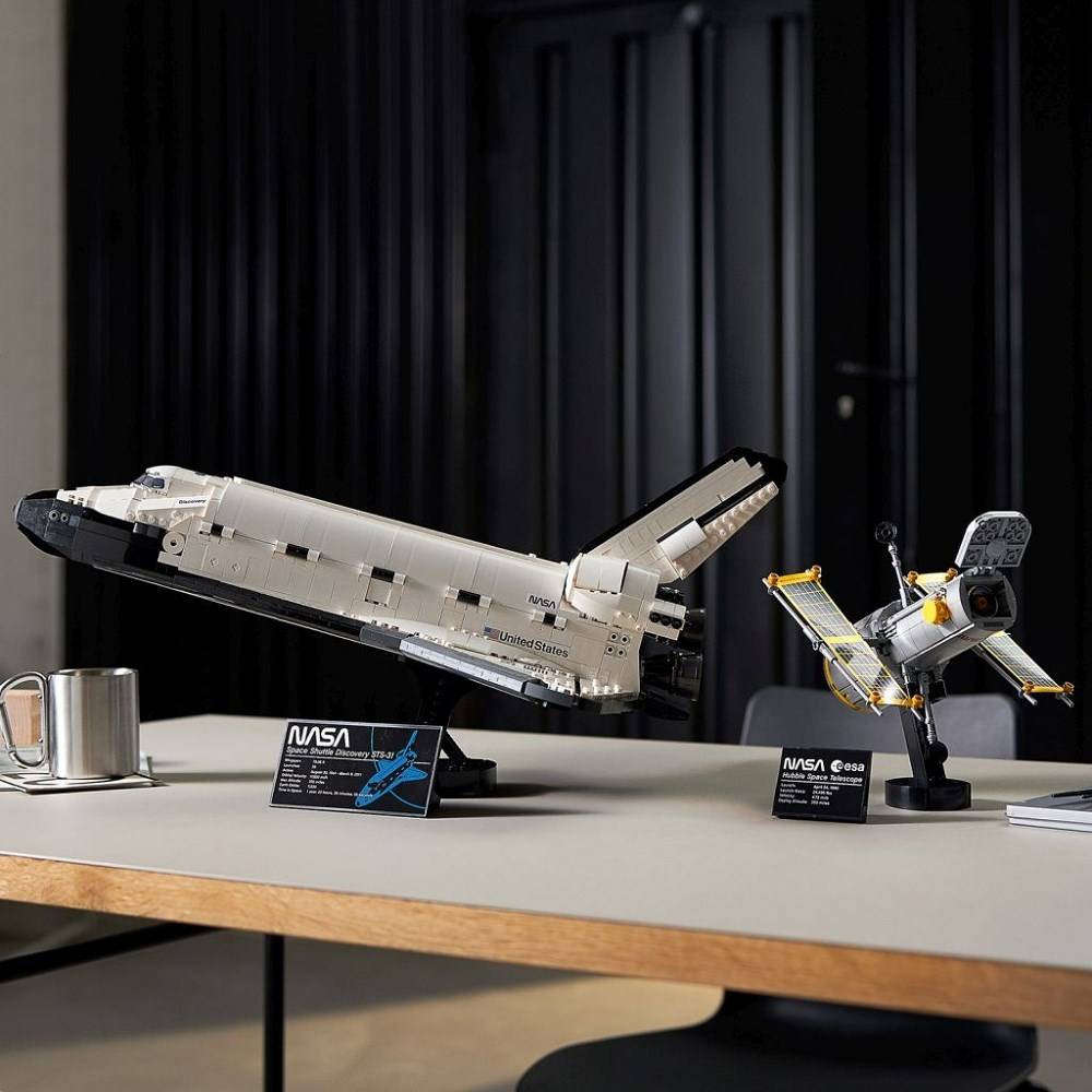 LEGO ICONS NASA Space Shuttle Discovery Home & Living Spielwaren Kreativ- & Lernspielzeug-6