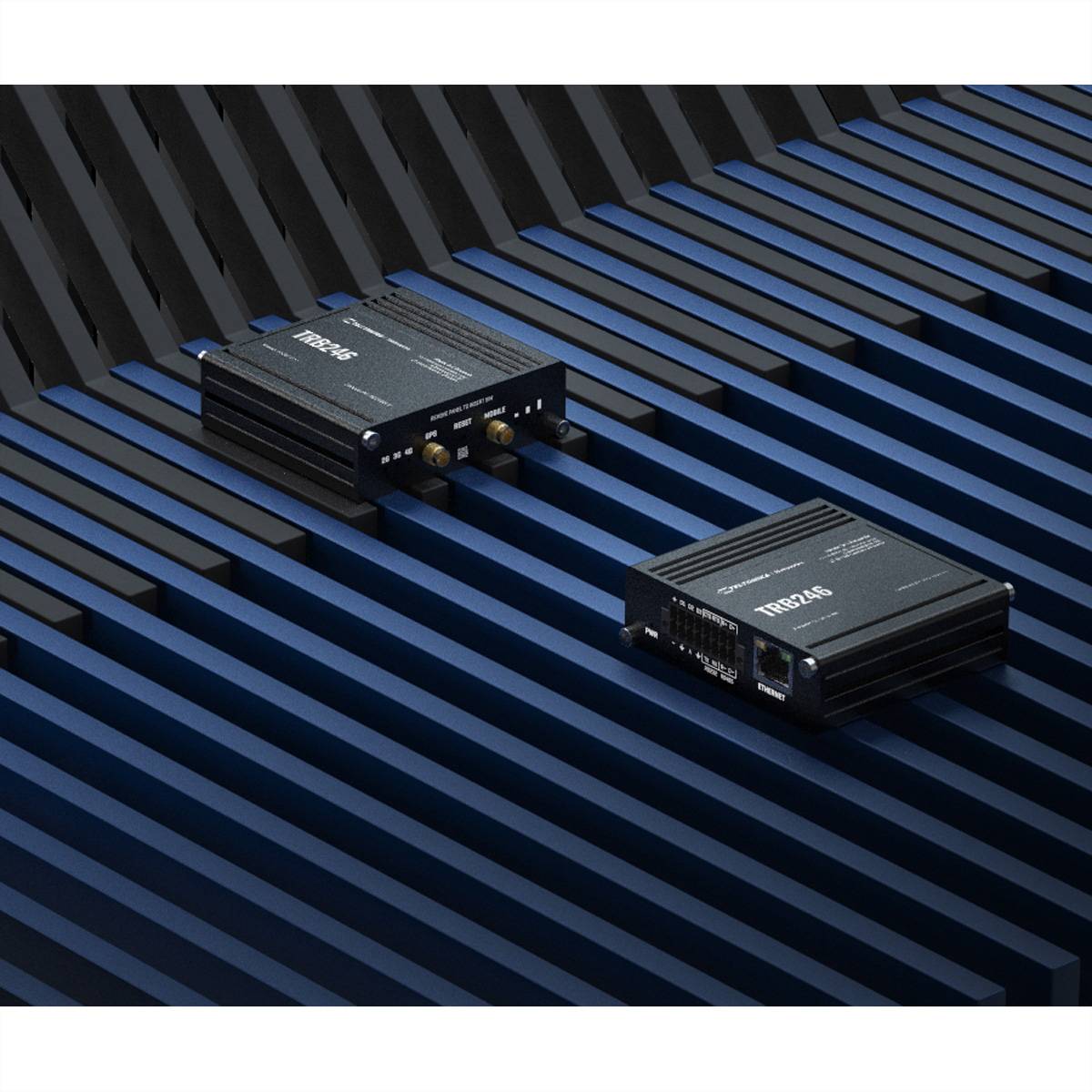 TELTONIKA TRB246 4G/LTE Gateway-2
