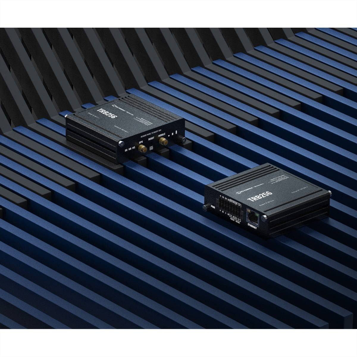 TELTONIKA TRB256 4G/LTE Gateway-3