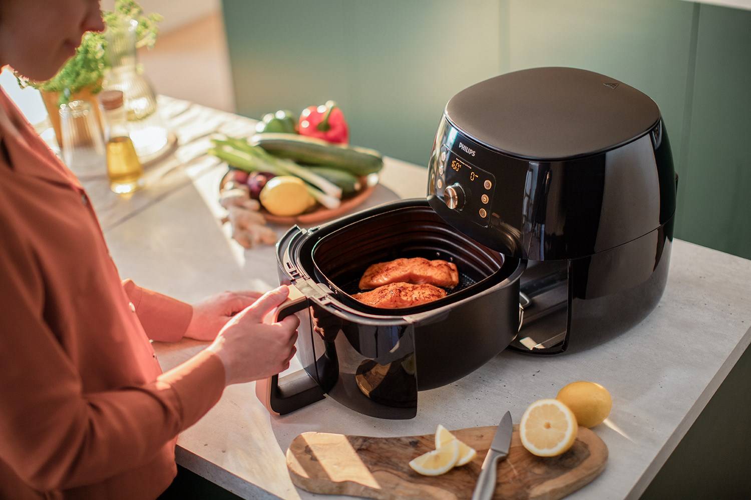 Premium Collection HD9867 Airfryer XXL-2