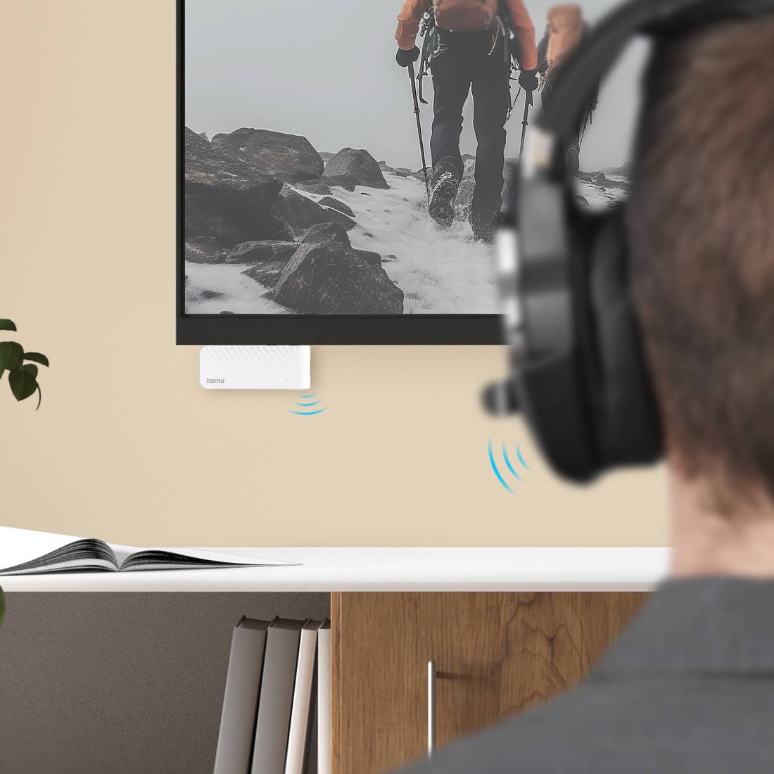 hama 00014171 Bluetooth®-Audio-Transmitter für Flugzeuge und universal, 10h, m. AUX, Weiß-1