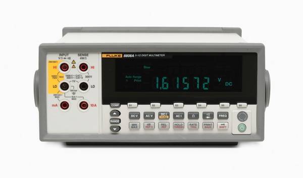 Fluke 5,5-Digit-Multimeter 8808A/SU 240V