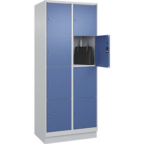 4er-Schließfachschrank Classic PLUS 2 Abteile lichtgrau / fernblau B 800 mm 8 Fächer mit Bodensockel. C+P
