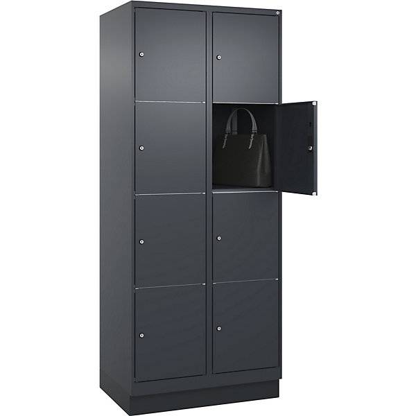 4er-Schließfachschrank Classic PLUS 2 Abteile grau B 800 mm 8 Fächer mit Bodensockel. C+P Moebelsysteme |