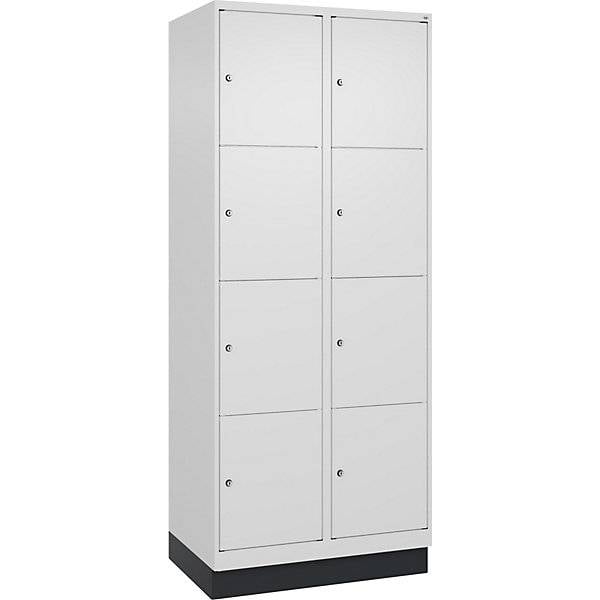 4er-Schließfachschrank Classic PLUS 2 Abteile verkehrsweiß B 800 mm 8 Fächer mit Bodensockel. C+P-3